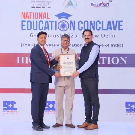 PHOTO-2025-12-04-22-49-08